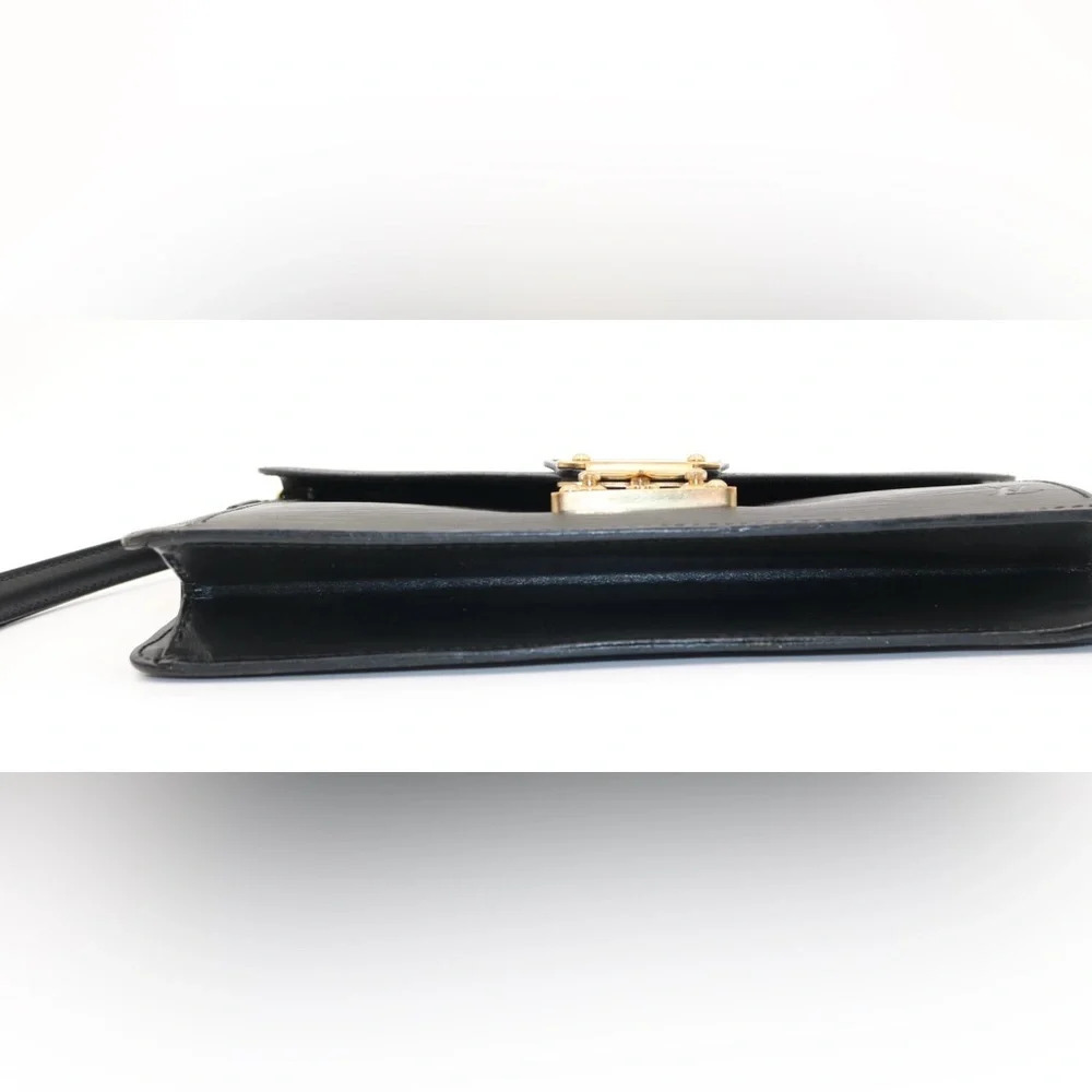 Louis Vuitton Epi Sellier Dragonna Clutch - Picture 6 of 7